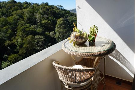 Sacada de apartamento à venda com 3 quartos, 84m² em Alphaville, Santana de Parnaíba