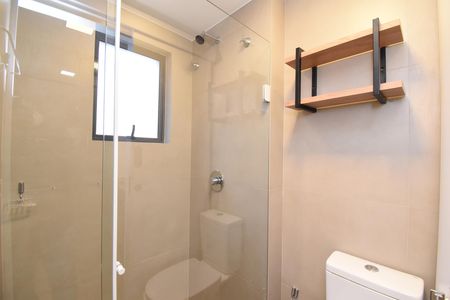 Banheiro do Studio de kitnet/studio à venda com 1 quarto, 30m² em Centro, Curitiba