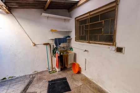 Área de Serviço de apartamento para alugar com 2 quartos, 190m² em Jardim Salete, Taboão da Serra