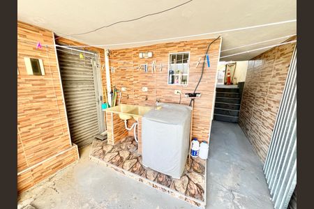 Área de Serviço de casa para alugar com 1 quarto, 40m² em Parque Peruche, São Paulo