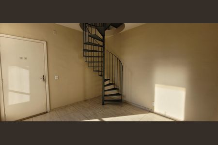 sala  de apartamento para alugar com 2 quartos, 96m² em Jardim Petropolis, Betim