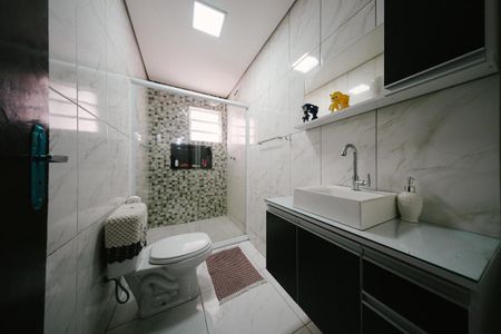 Casa para alugar com 400m², 6 quartos e 3 vagas Casa para alugar com 400m², 6 quartos e 3 vagasCasa 2 - Banheiro social