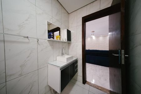Casa para alugar com 400m², 6 quartos e 3 vagas Casa para alugar com 400m², 6 quartos e 3 vagasCasa 2 - Banheiro social