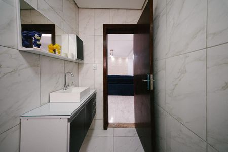 Casa para alugar com 400m², 6 quartos e 3 vagas Casa para alugar com 400m², 6 quartos e 3 vagasCasa 2 - Banheiro social