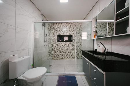Casa para alugar com 400m², 6 quartos e 3 vagas Casa para alugar com 400m², 6 quartos e 3 vagasCasa 2 - Banheiro da Suíte