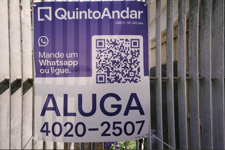 Placa de casa para alugar com 6 quartos, 400m² em Jardim Belem, São Paulo