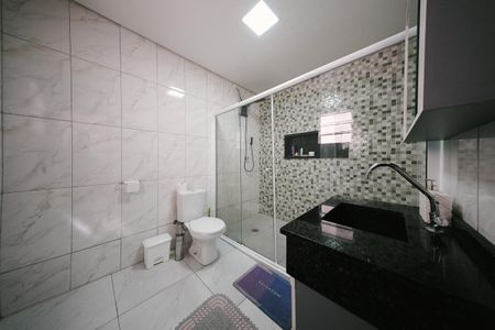 Casa para alugar com 400m², 6 quartos e 3 vagas Casa para alugar com 400m², 6 quartos e 3 vagasCasa 2 - Banheiro da Suíte