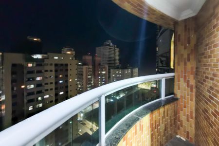 Apartamento para alugar com 98m², 2 quartos e 1 vaga Apartamento para alugar com 98m², 2 quartos e 1 vagaSacada do Quarto 2