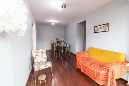 Sala de apartamento para alugar com 2 quartos, 64m² em Partenon, Porto Alegre