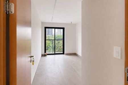 Quarto de apartamento à venda com 2 quartos, 75m² em Setor Bueno, Goiânia