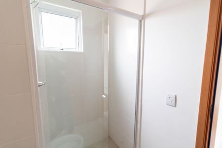Apartamento para alugar com 45m², 2 quartos e 1 vaga Apartamento para alugar com 45m², 2 quartos e 1 vagaBanheiro