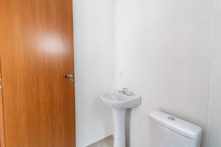 Apartamento para alugar com 45m², 2 quartos e 1 vaga Apartamento para alugar com 45m², 2 quartos e 1 vagaBanheiro