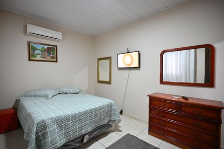 Casa para alugar com 30m², 1 quarto e sem vagaQuarto