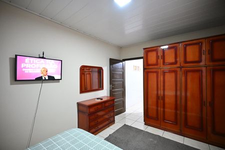Quarto de casa para alugar com 1 quarto, 30m² em Jardim Maria Rosa, Taboão da Serra