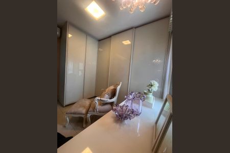 Apartamento à venda com 148m², 3 quartos e 3 vagas Apartamento à venda com 148m², 3 quartos e 3 vagasQuarto 2