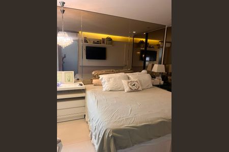 Apartamento à venda com 148m², 3 quartos e 3 vagas Apartamento à venda com 148m², 3 quartos e 3 vagasQuarto