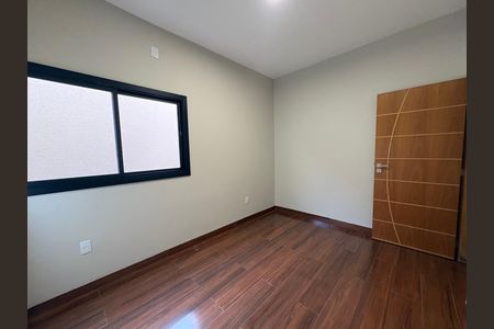 Casa à venda com 120m², 3 quartos e 2 vagas