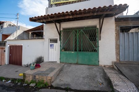 Casa para alugar com 1 quarto, 50m² em Vila Cristina, Contagem