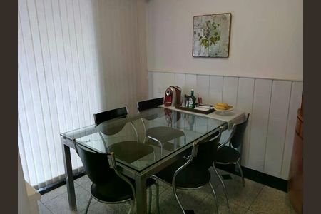 Apartamento à venda com 200m², 4 quartos e 4 vagas