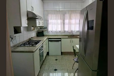 Apartamento à venda com 200m², 4 quartos e 4 vagas