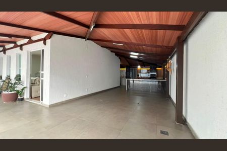 Casa de condomínio à venda com 200m², 3 quartos e 5 vagas Casa de condomínio à venda com 200m², 3 quartos e 5 vagasÁrea externa