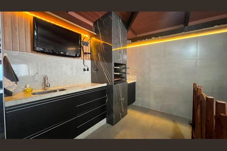 Casa de condomínio à venda com 200m², 3 quartos e 5 vagas Casa de condomínio à venda com 200m², 3 quartos e 5 vagasÁrea externa