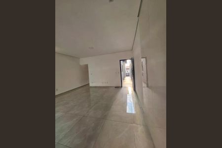Casa à venda com 70m², 3 quartos e 2 vagas