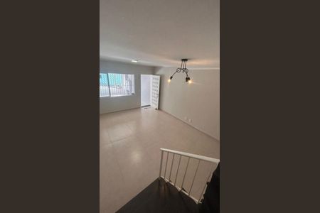 Casa à venda com 3 quartos, 137m² em Vila Eldizia, Santo André