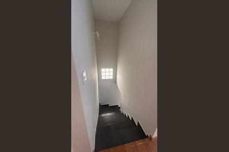 Casa à venda com 3 quartos, 137m² em Vila Eldizia, Santo André