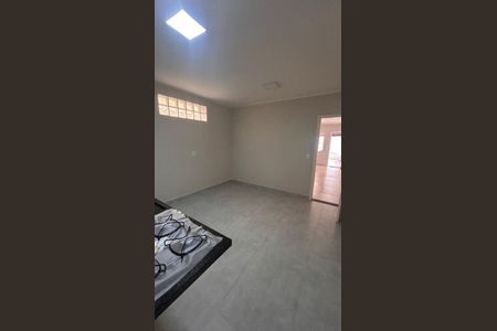 Casa à venda com 3 quartos, 137m² em Vila Eldizia, Santo André