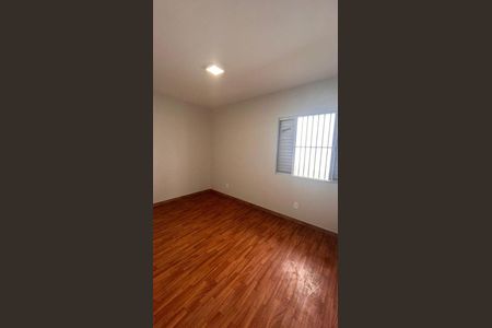 Casa à venda com 3 quartos, 137m² em Vila Eldizia, Santo André