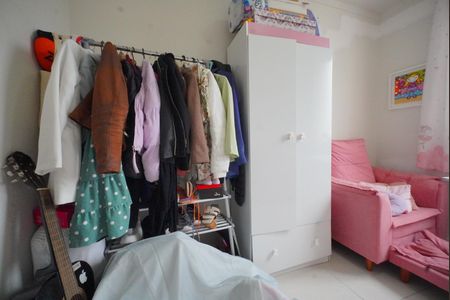 Quarto 2 de apartamento para alugar com 2 quartos, 57m² em Sertão do Maruim, São José