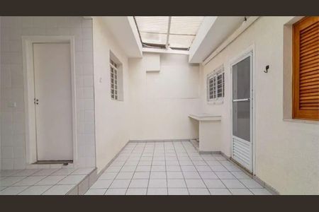Casa à venda com 3 quartos, 140m² em Jardim Caravelas, São Paulo