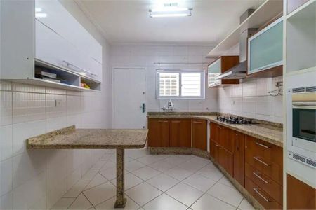 Casa à venda com 3 quartos, 140m² em Jardim Caravelas, São Paulo