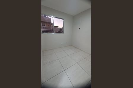 Quarto de apartamento para alugar com 2 quartos, 47m² em Todos Os Santos, Rio de Janeiro