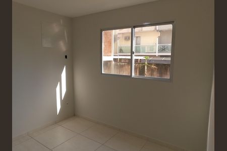 Quarto de apartamento para alugar com 2 quartos, 47m² em Todos Os Santos, Rio de Janeiro