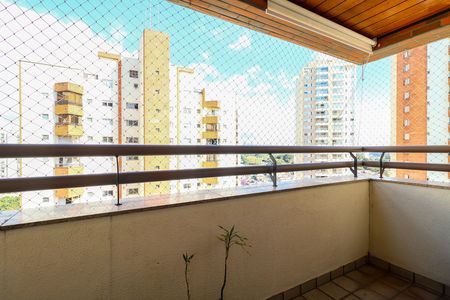 Apartamento à venda com 152m², 4 quartos e 4 vagas