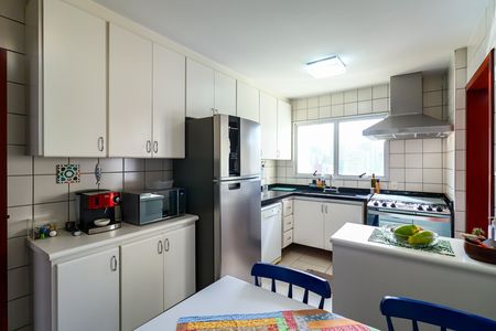 Apartamento à venda com 152m², 4 quartos e 4 vagas