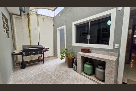 Casa à venda com 3 quartos, 171m² em Jardim Cruzeiro, São Paulo