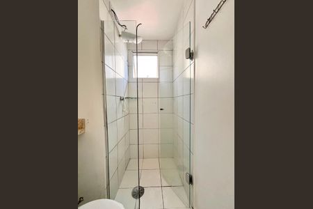 Apartamento à venda com 45m², 2 quartos e 1 vaga Apartamento à venda com 45m², 2 quartos e 1 vagaBanheiro