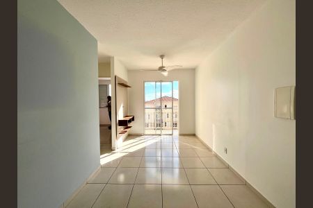 Apartamento à venda com 45m², 2 quartos e 1 vaga Apartamento à venda com 45m², 2 quartos e 1 vagaSala