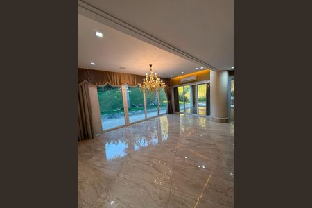 Casa à venda com 5 quartos, 771m² em Residencial Zero (Tambore), Santana de Parnaíba