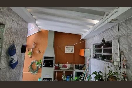 Casa à venda com 3 quartos, 133m² em Jardim Sao Ricardo, São Paulo