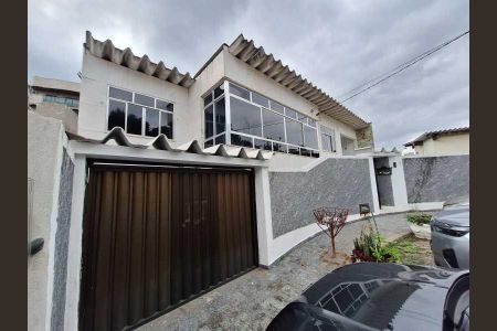 Casa de condomínio à venda com 278m², 3 quartos e sem vaga