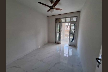 Casa de condomínio à venda com 278m², 3 quartos e sem vaga
