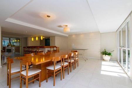 Apartamento para alugar com 130m², 3 quartos e 3 vagas