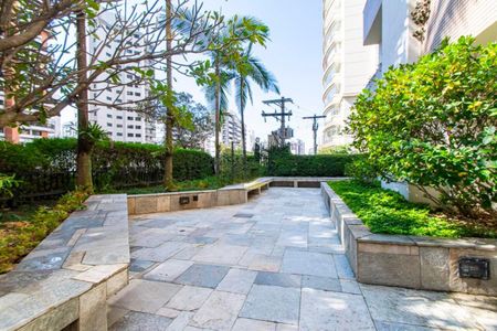 Apartamento para alugar com 130m², 3 quartos e 3 vagas