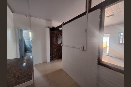 Casa para alugar com 70m², 2 quartos e sem vagaCozinha e Área de Serviço