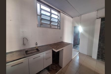 Cozinha e Área de Serviço de casa para alugar com 2 quartos, 70m² em Itaipu, Niterói