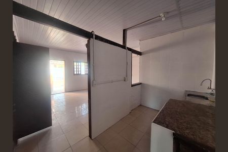 Cozinha e Área de Serviço de casa para alugar com 2 quartos, 70m² em Itaipu, Niterói